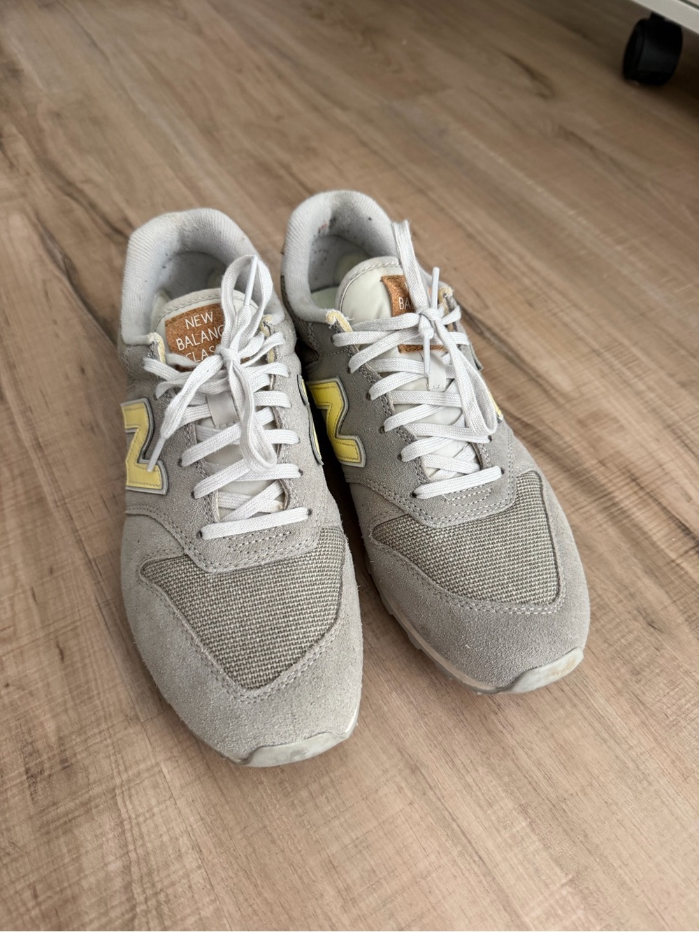 New Balance 996 Sneakers
